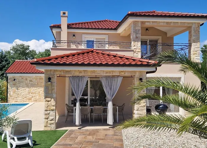 Villa Lukas&ana S Bazenom,djecjim Igralistem *
