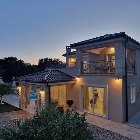 Villa Lukas&ana S Bazenom,djecjim Igralistem *