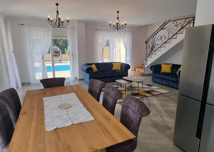 别墅 Lukas&ana S Bazenom,djecjim Igralistem *