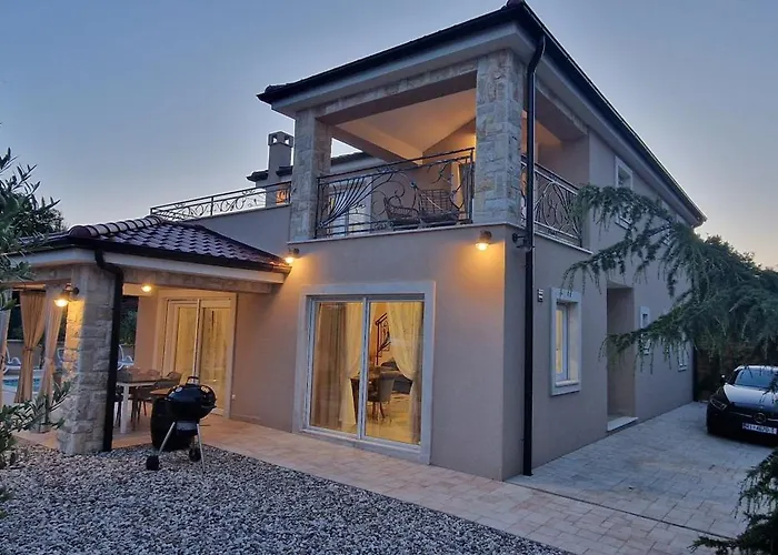 别墅 Lukas&ana S Bazenom,djecjim Igralistem *