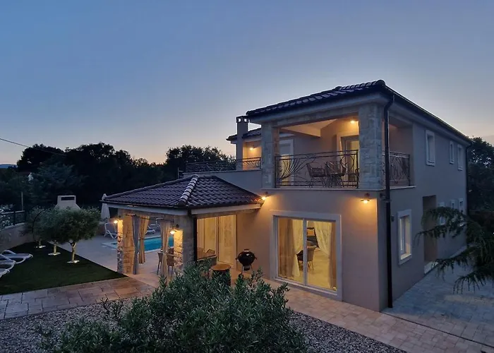 别墅 Lukas&ana S Bazenom,djecjim Igralistem *