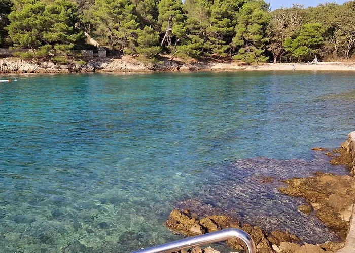 Lukas&ana S Bazenom,djecjim Igralistem *