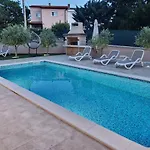 Vilă Lukas&ana S Bazenom,djecjim Igralistem